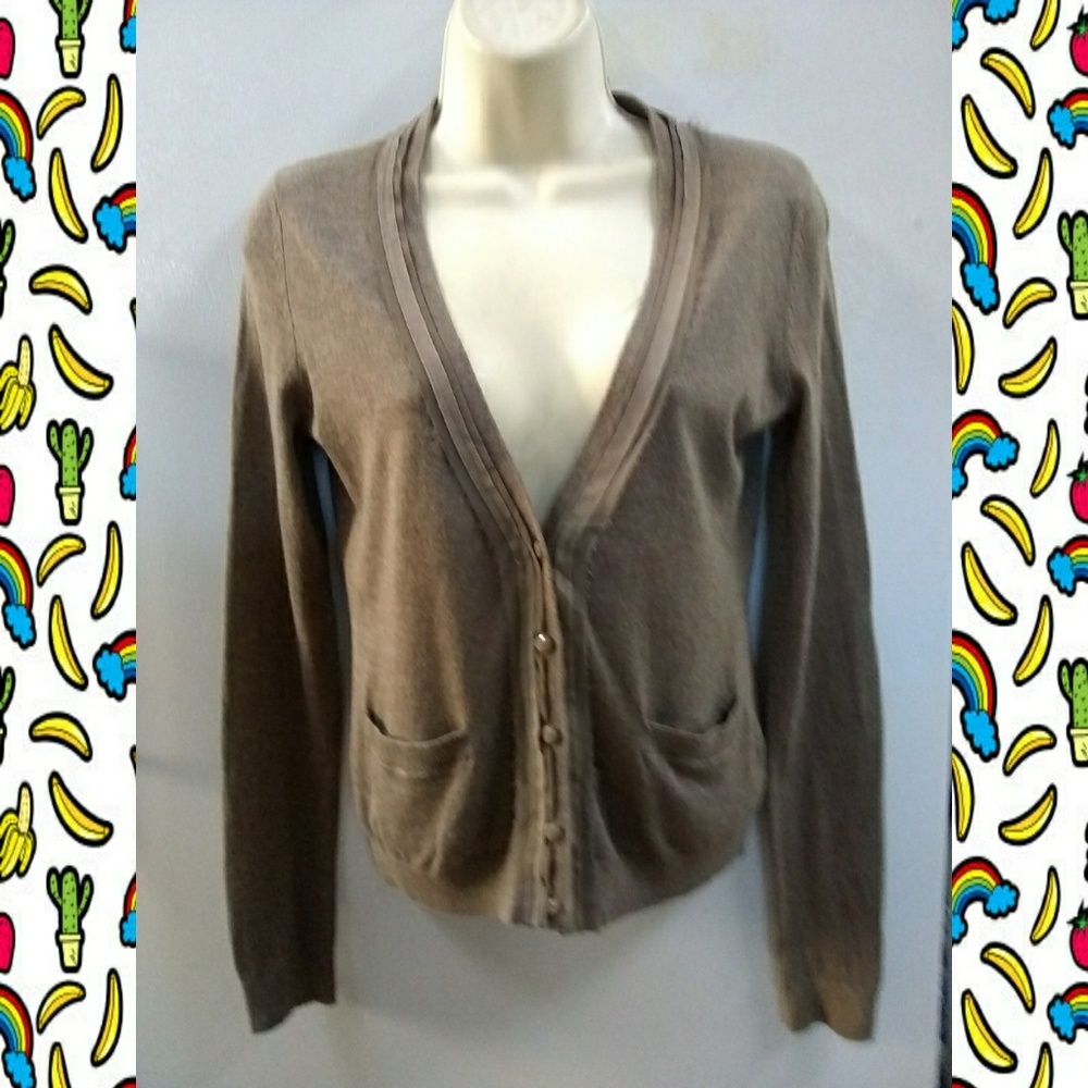BANANA REPUBLIC BROWN CLASSIC CARDIGAN